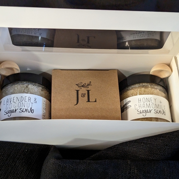 Body Scrub Set - Picture 3 of 4